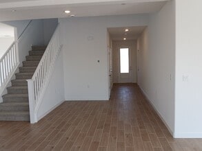 1184 Atlantica Dr S in Madera, CA - Building Photo - Building Photo