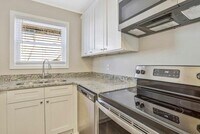 2871 Knollview Dr photo'