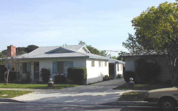 713-719 W D St in Ontario, CA - Building Photo - Building Photo