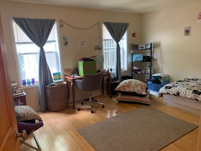 property at 1526 N 17th St