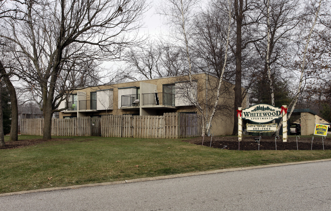 Whitewood Condominiums in Twinsburg, OH - Building Photo