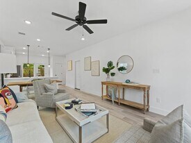 1448 Dewalt St in Houston, TX - Building Photo