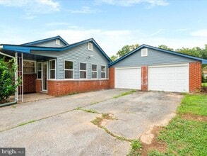 14150 Harrisville Rd in Mount Airy, MD - Building Photo - Building Photo