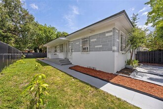 173 NW 56th St in Miami, FL - Building Photo - Building Photo