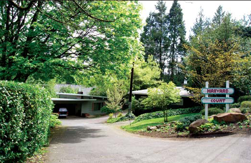 Harvard Court Plexes in Salem, OR - Building Photo