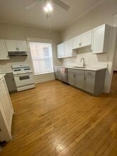 5427 N Wayne Ave, Unit 1st Floor in Chicago, IL - Building Photo - Building Photo