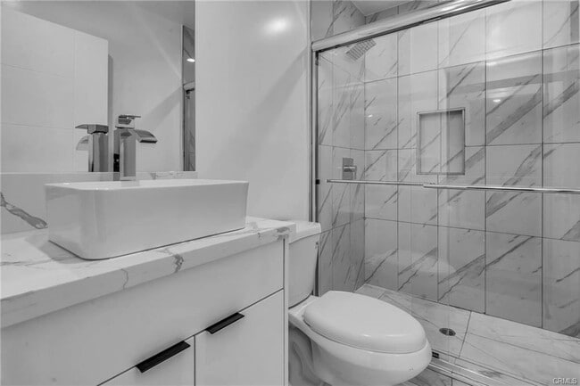 4453 Colfax Ave in Los Angeles, CA - Building Photo - Building Photo