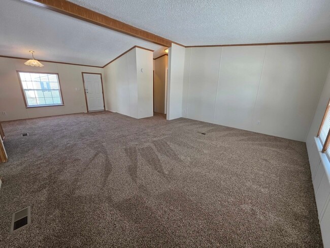 4421 Beechwood St in Village of Clarkston, MI - Foto de edificio - Building Photo