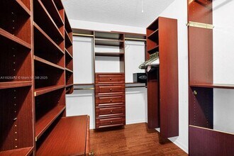 904 Stillwater Ct in Weston, FL - Building Photo - Building Photo