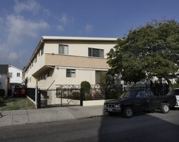 5627 Lexington Ave in Los Angeles, CA - Building Photo - Building Photo