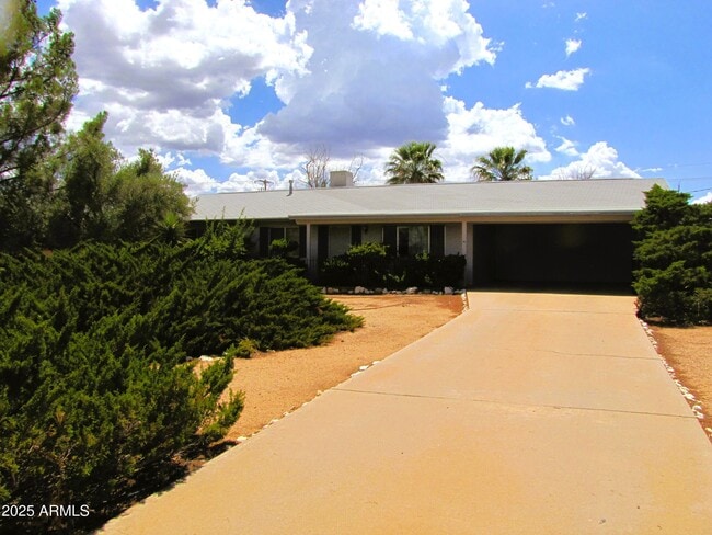 1516 Hummingbird Ln in Sierra Vista, AZ - Building Photo - Building Photo