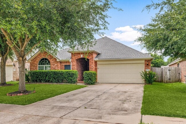 property at 2008 Golden Creek Ln