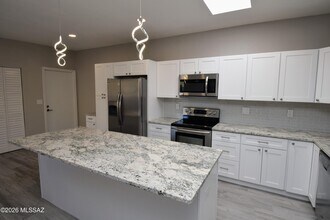 4581 Cam Campero in Tucson, AZ - Building Photo - Building Photo