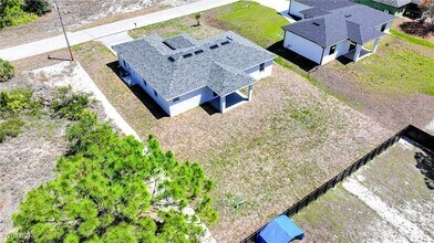 2813 12th St W in Lehigh Acres, FL - Building Photo - Building Photo