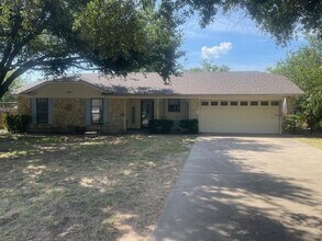 4031 Dakota Trail in Granbury, TX - Building Photo - Building Photo