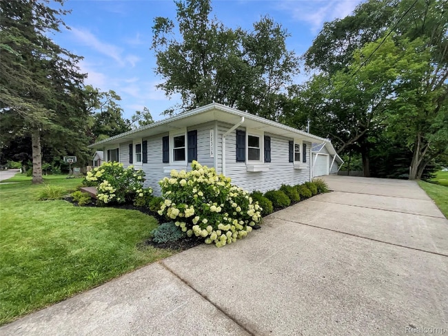 property at 26018 Whipple St