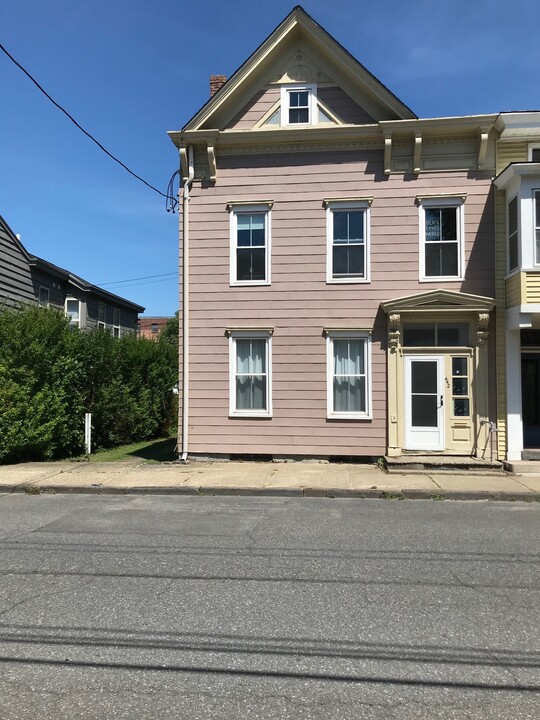 442 Union St in Hudson, NY - Building Photo