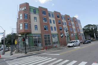 321 Broadway in Somerville, MA - Building Photo - Building Photo