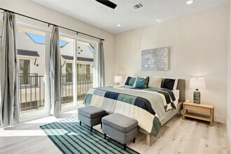 5908 St Augustine St in Houston, TX - Building Photo - Building Photo