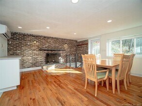 16 Maiden Ln in Seymour, CT - Building Photo - Building Photo