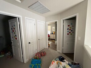 9448 Cedarview Way in Elk Grove, CA - Building Photo - Building Photo