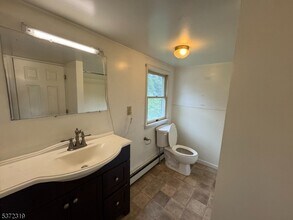 615 County Rd 627 in Bloomsbury, NJ - Building Photo - Building Photo