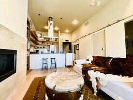 421 N Phillips Ave, Unit 408 in Sioux Falls, SD - Building Photo