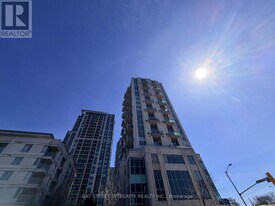 1 Avondale Ave in Toronto, ON - Building Photo