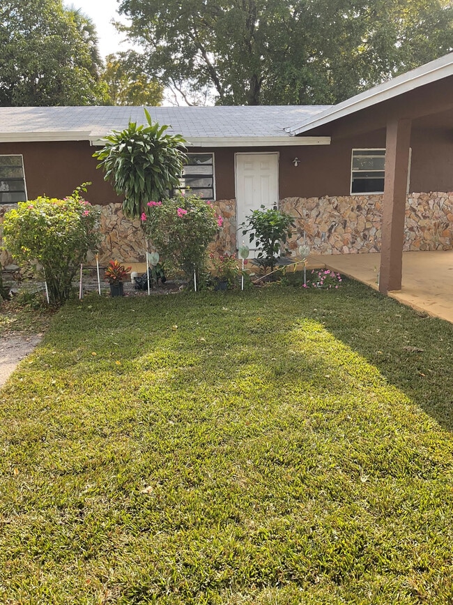 2900 NW 10th Ct in Fort Lauderdale, FL - Building Photo - Building Photo
