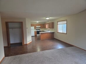 1607 16th St NE in Buffalo, MN - Building Photo - Building Photo