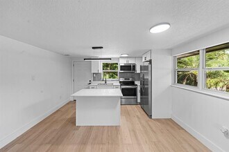 1011 W 16th St in Sanford, FL - Building Photo - Building Photo