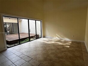 11339 SW 74th Terrace in Miami, FL - Building Photo - Building Photo