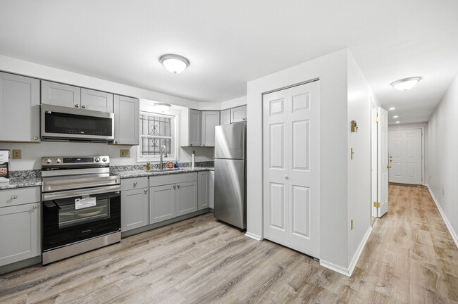 property at 21 N 13th St