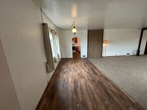 13504 W Taylor Rd in Cheney, WA - Building Photo - Building Photo