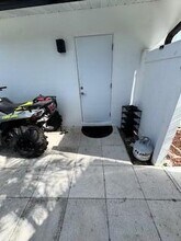 2161 NW 89th Terrace-Unit -B in Pembroke Pines, FL - Building Photo - Building Photo