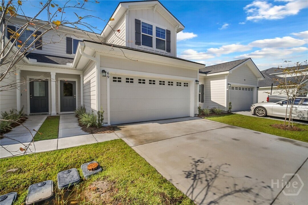 69 Lower Creek Dr in Richmond Hill, GA - Building Photo