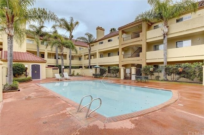 2045 Burton St, Unit 60 in San Diego, CA - Building Photo - Building Photo