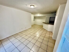 6352 Raleigh St in Orlando, FL - Building Photo - Building Photo
