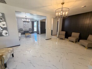 1518 Cinderella Ave in Norman, OK - Building Photo - Building Photo