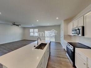 1004 Heritage Blvd in Delaware, OH - Building Photo - Building Photo