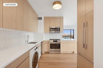 501 E 87th St in New York, NY - Building Photo - Building Photo