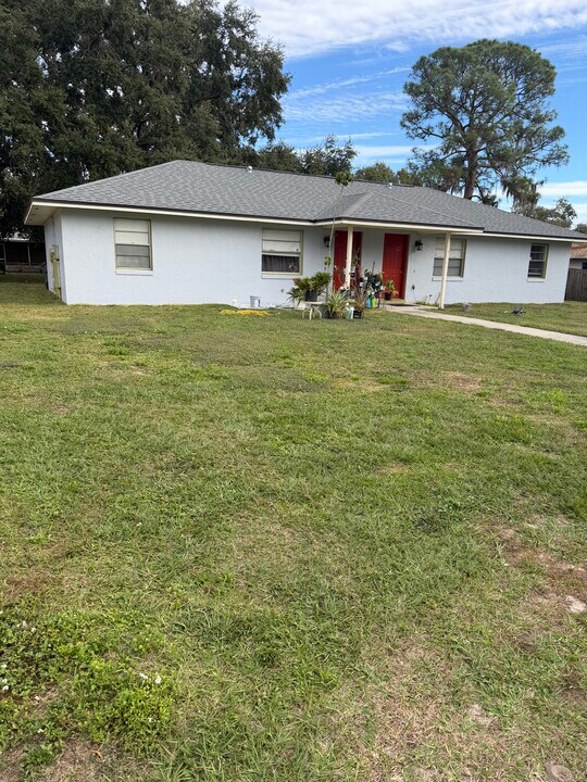 5626 Struthers Ct in Winter Haven, FL - Foto de edificio