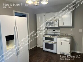 8901 N Main St in Kansas City, MO - Building Photo - Building Photo