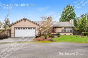 904 130th St Ct E in Tacoma, WA - Building Photo