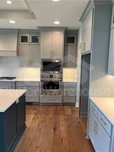 4705 NE Freehold Dr in Lee's Summit, MO - Building Photo - Building Photo