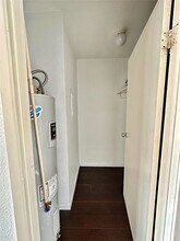 12658 Ashford Meadow Dr-Unit -B in Houston, TX - Foto de edificio - Building Photo