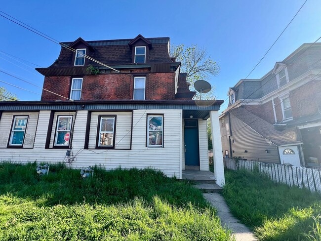 property at 700 Pine St