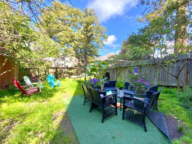 486 Frederick St in San Francisco, CA - Building Photo - Building Photo