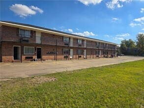 2308 Savannah St in Fort Smith, AR - Building Photo - Building Photo