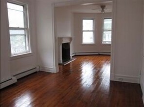 9 Center St in Poughkeepsie, NY - Building Photo - Building Photo
